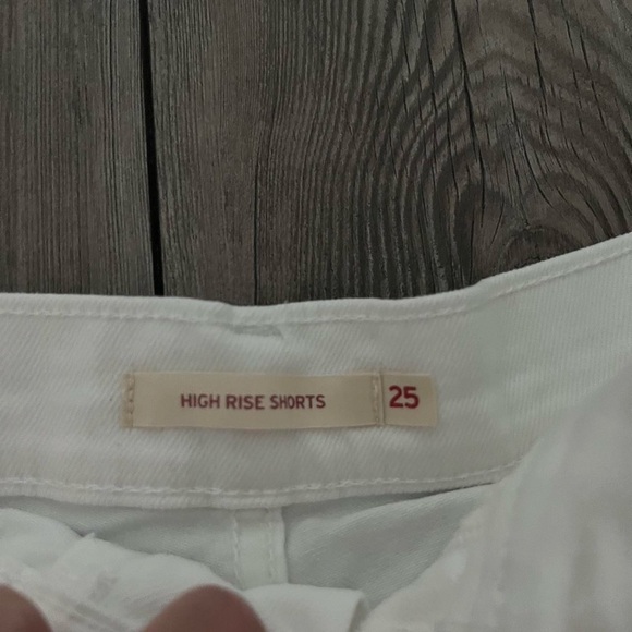Levi's shorts - Picture 3 of 6